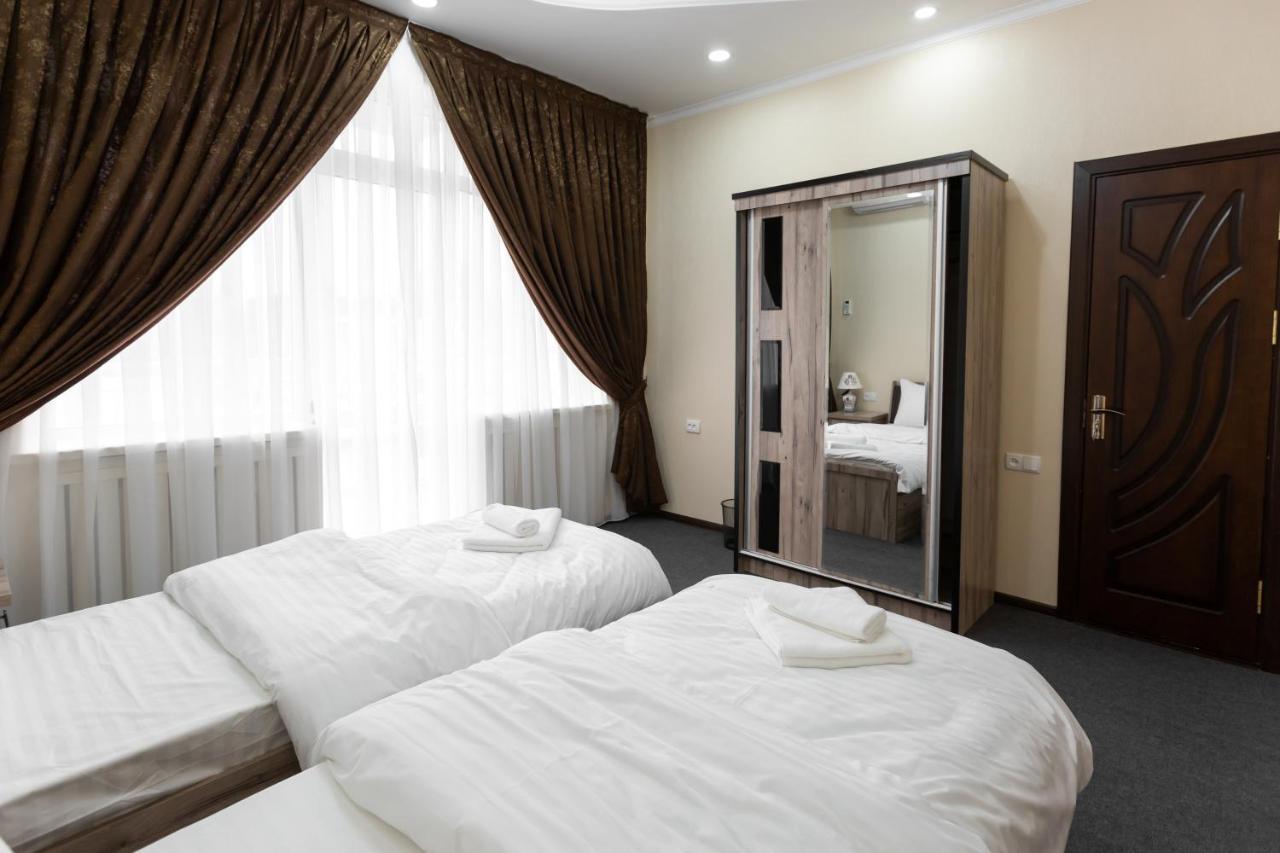 Light Hotel Tashkent Exterior photo