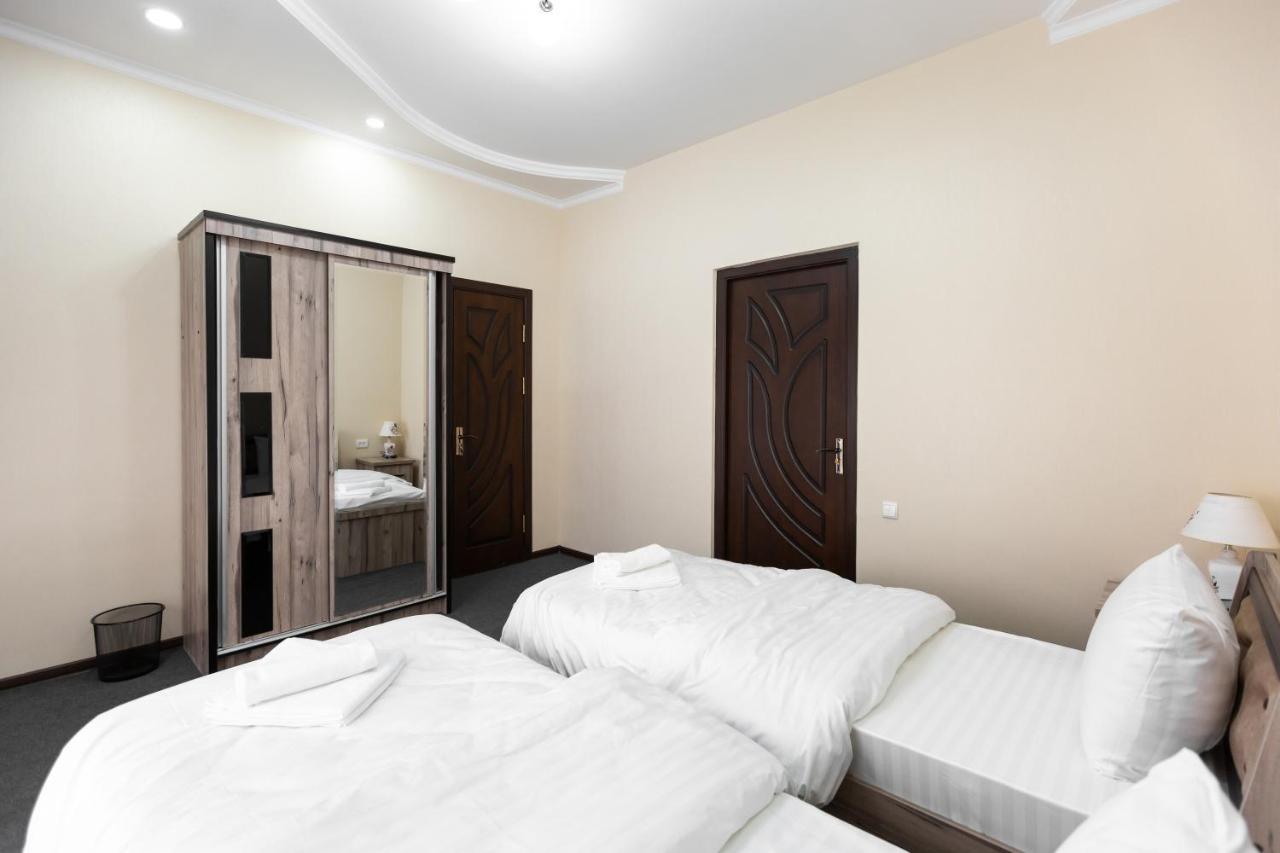 Light Hotel Tashkent Exterior photo